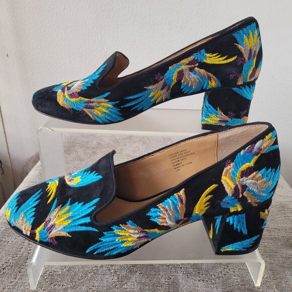 Banana Republic Mid Heel Embroidered Exotic Shoe (Size 7½) - Picture 7 of 14